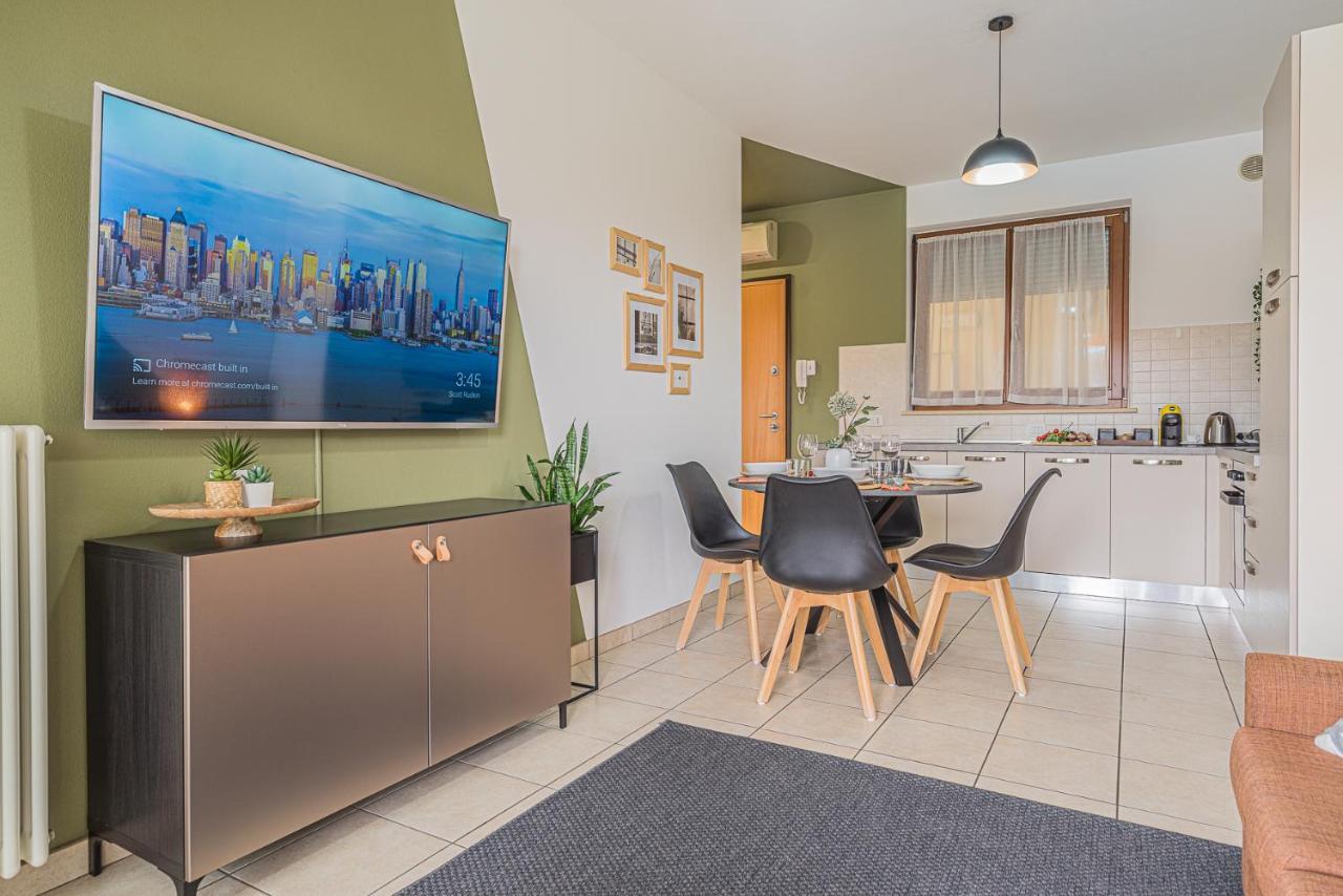 Hygge Family Apartment - One Step Away From The Lake!!! Sirmione Extérieur photo