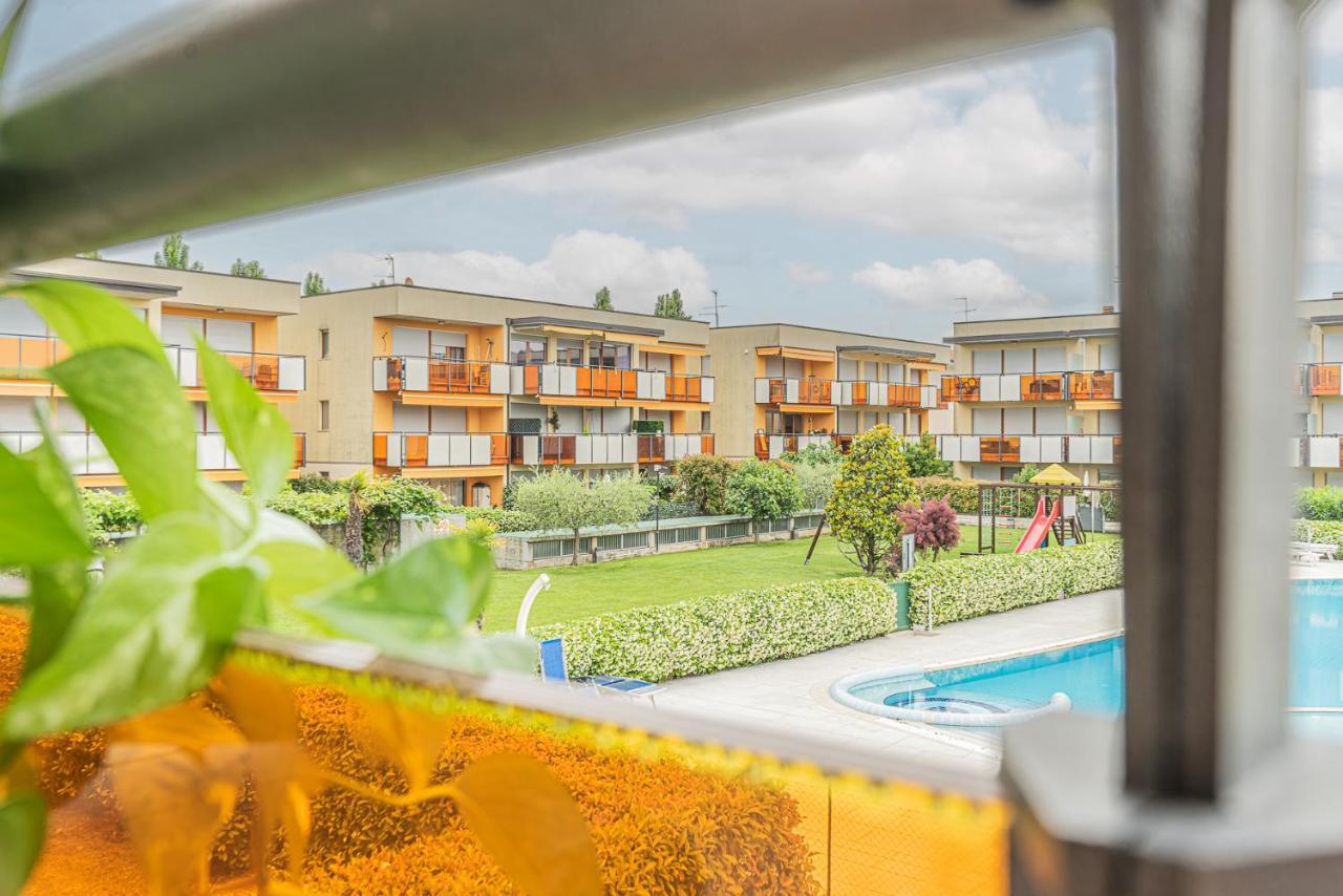 Hygge Family Apartment - One Step Away From The Lake!!! Sirmione Extérieur photo