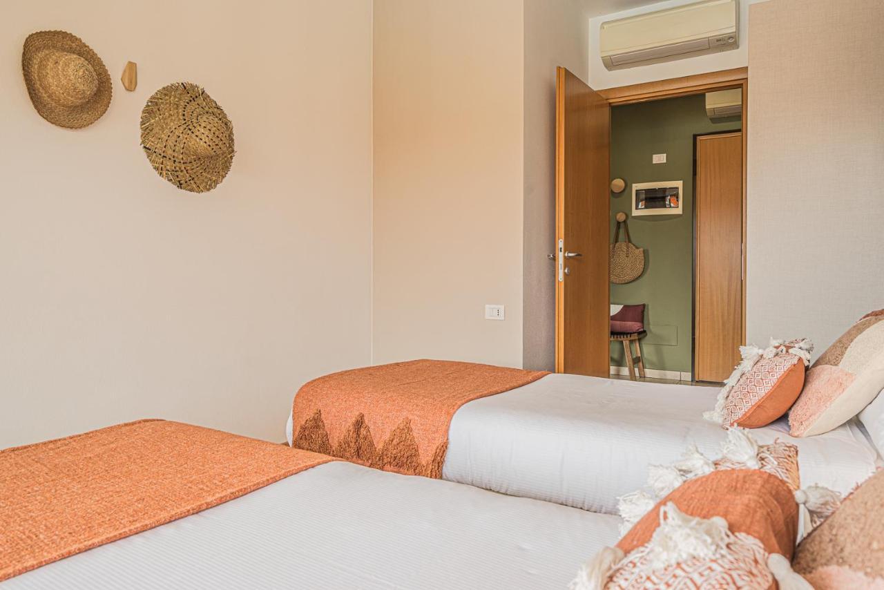 Hygge Family Apartment - One Step Away From The Lake!!! Sirmione Extérieur photo