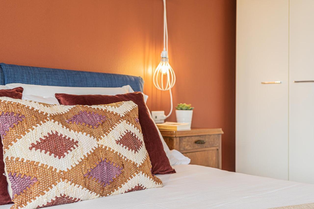 Hygge Family Apartment - One Step Away From The Lake!!! Sirmione Extérieur photo